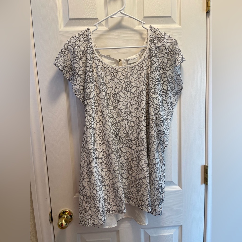 **SOLD** Flowy Lace Blouse with Silky Underlay